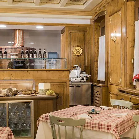 Hotel Cador 3*